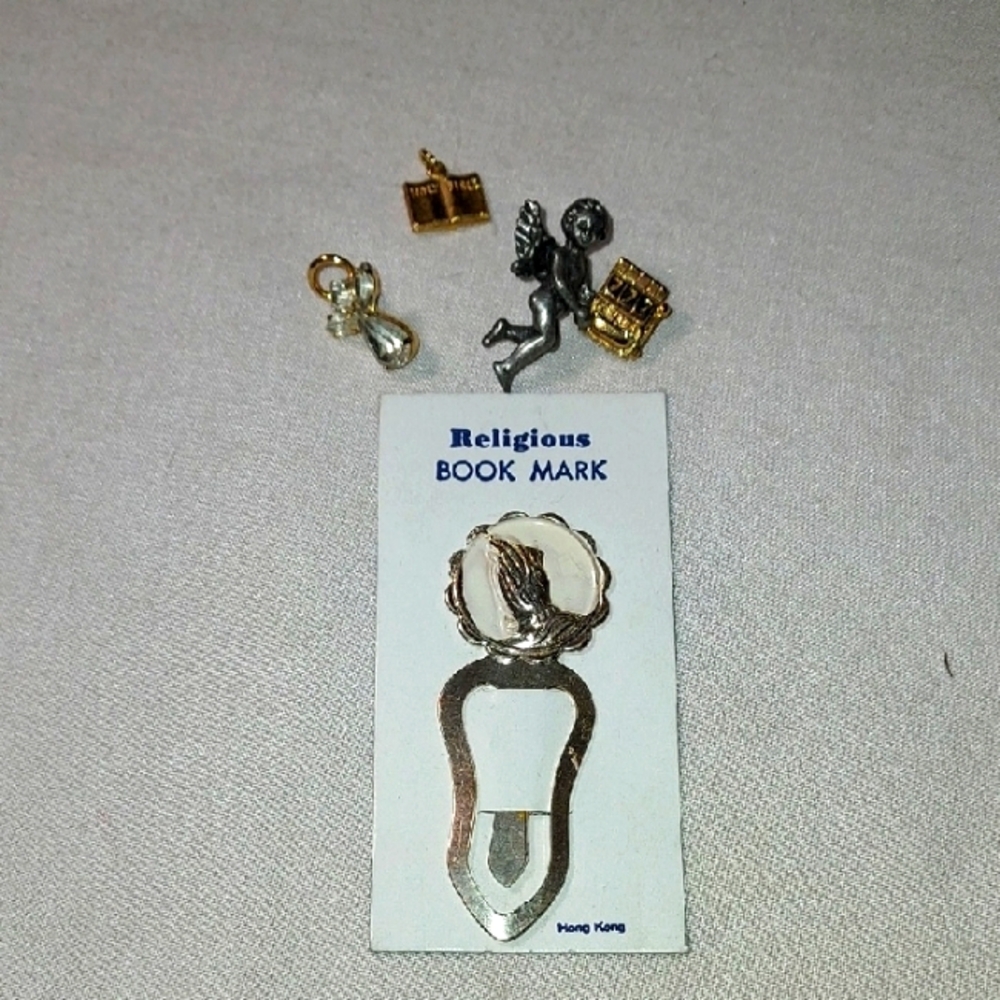 Angel Miscellaneous Pins & Miscellaneous pieces